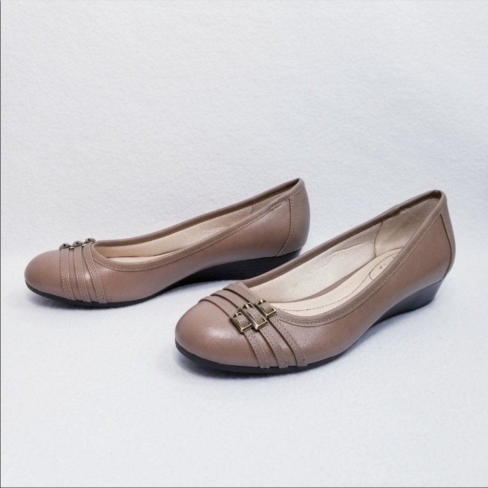 LifeStride Farrow Faux Leather Wedge - 9M - New